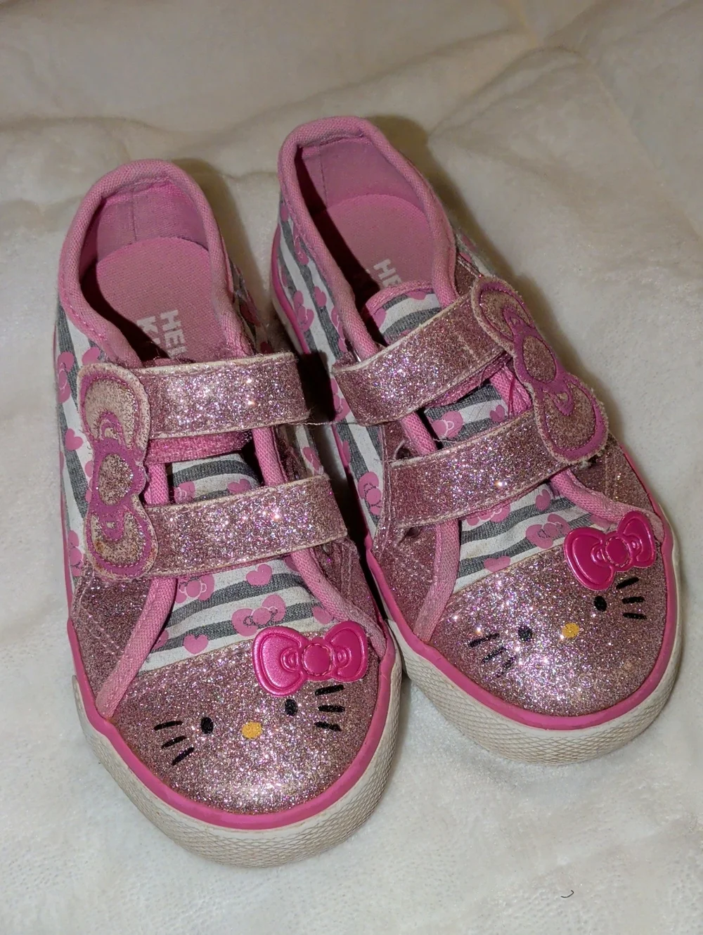Hello Kitty Pink Glitter Girls' Sneakers with Velcro Bows